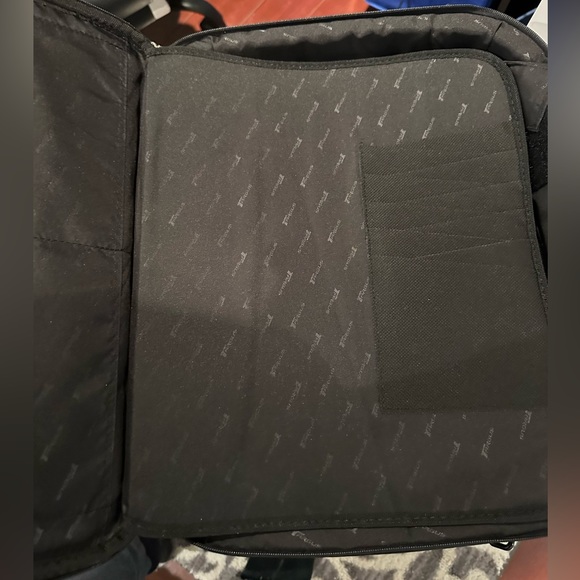 Targus Leather laptop case - Picture 10 of 16